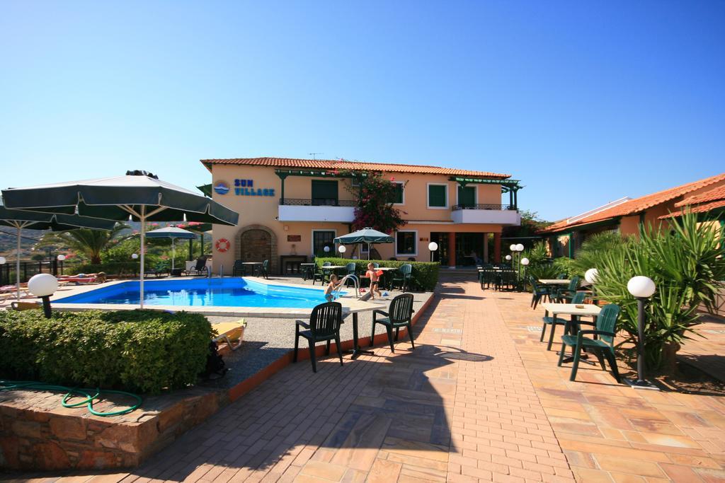 Sun Village Hotel Apartments Megas Limnionas Exterior photo