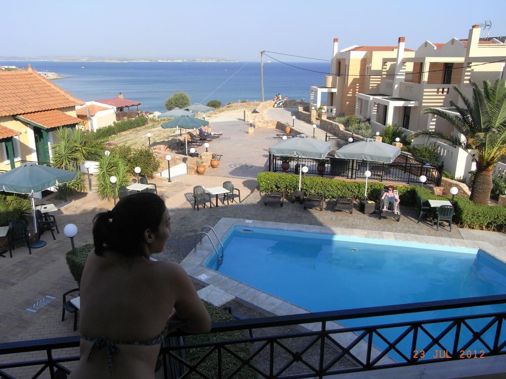 Sun Village Hotel Apartments Megas Limnionas Exterior photo