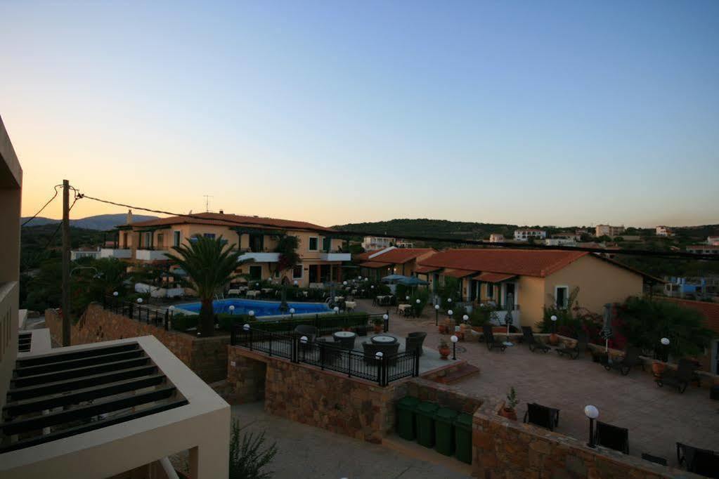 Sun Village Hotel Apartments Megas Limnionas Exterior photo